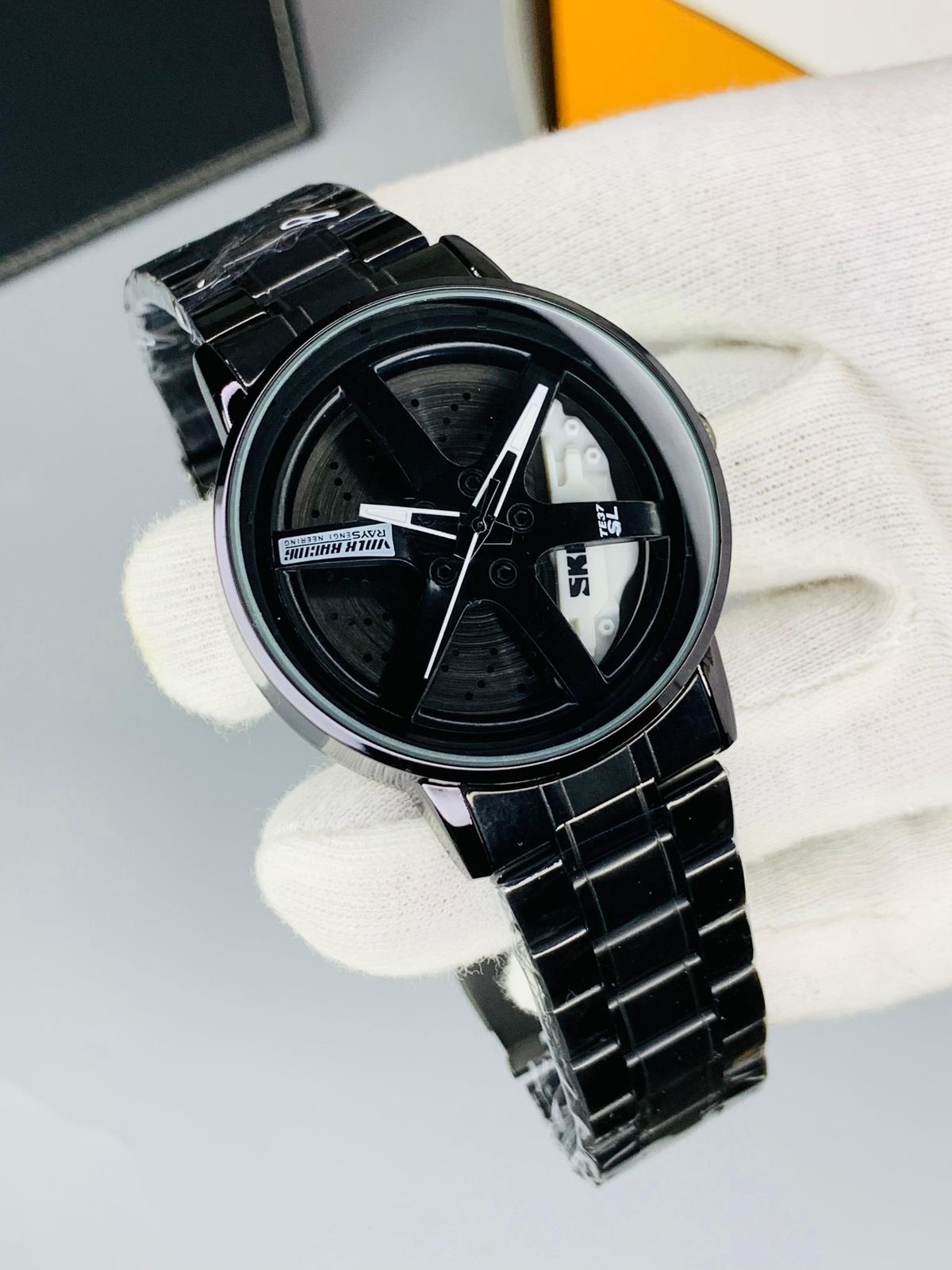 The Car Wheel Watch With Rotating Alloy Wheel and Stainless Steel Strap